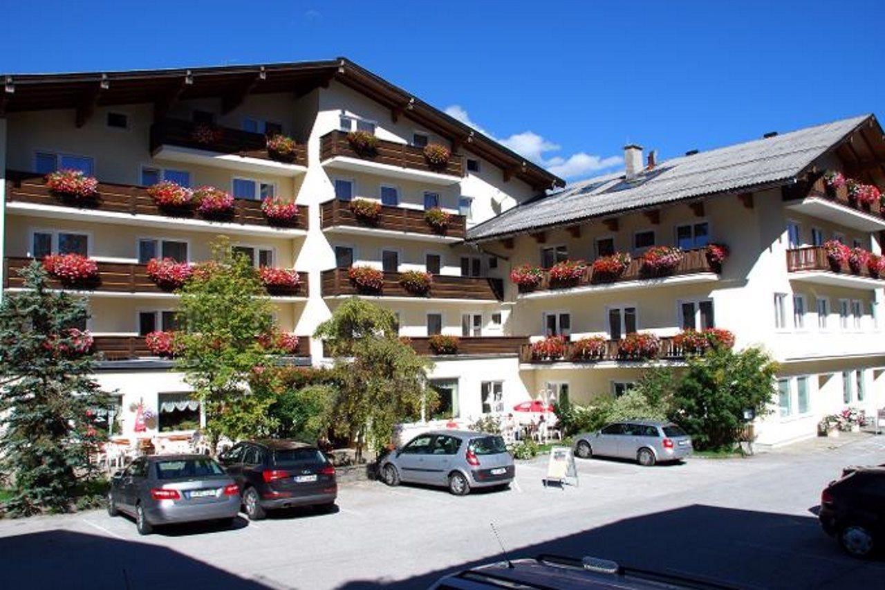 Hotel Post Ramsau am Dachstein Exterior foto